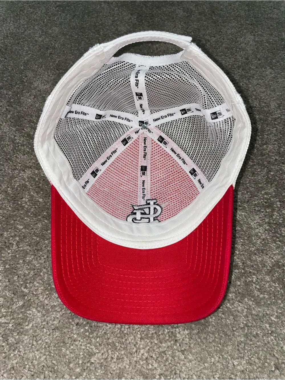 Women’s St. Louis Cardinals Red/White Dazzle/Sequin Adjustable Hat New Era